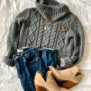 A&F | Cable Knit Cowl Neck Sweater